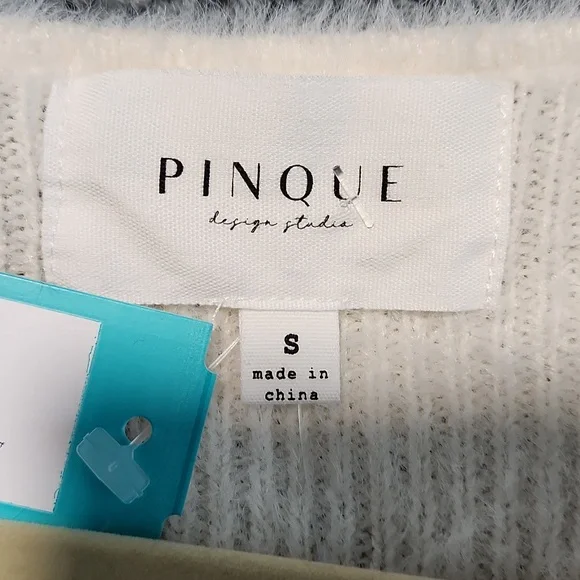 V neck sweater - Picture 6 of 6